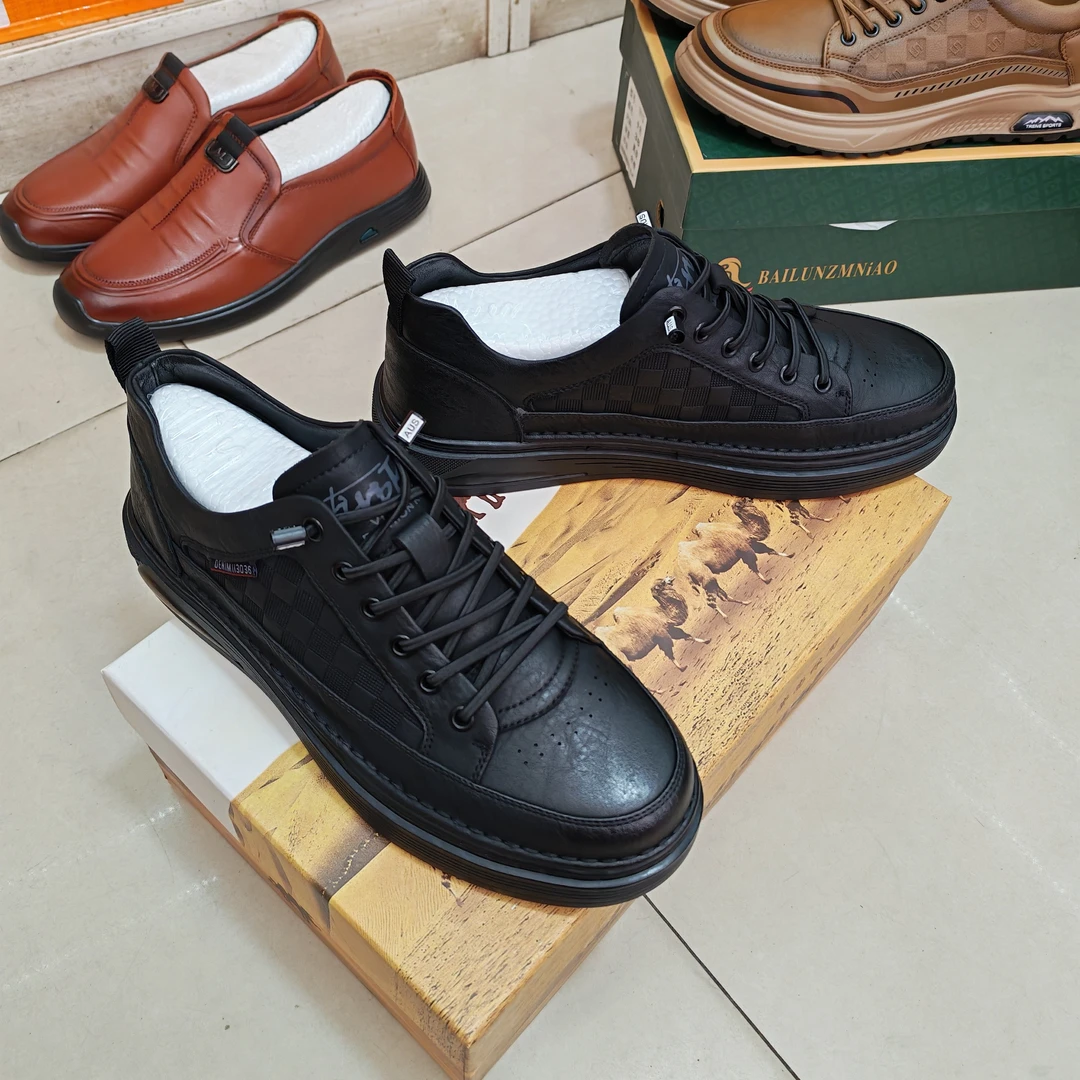 男式休闲板鞋黑色轻便潮鞋车缝线男士四季休闲皮鞋