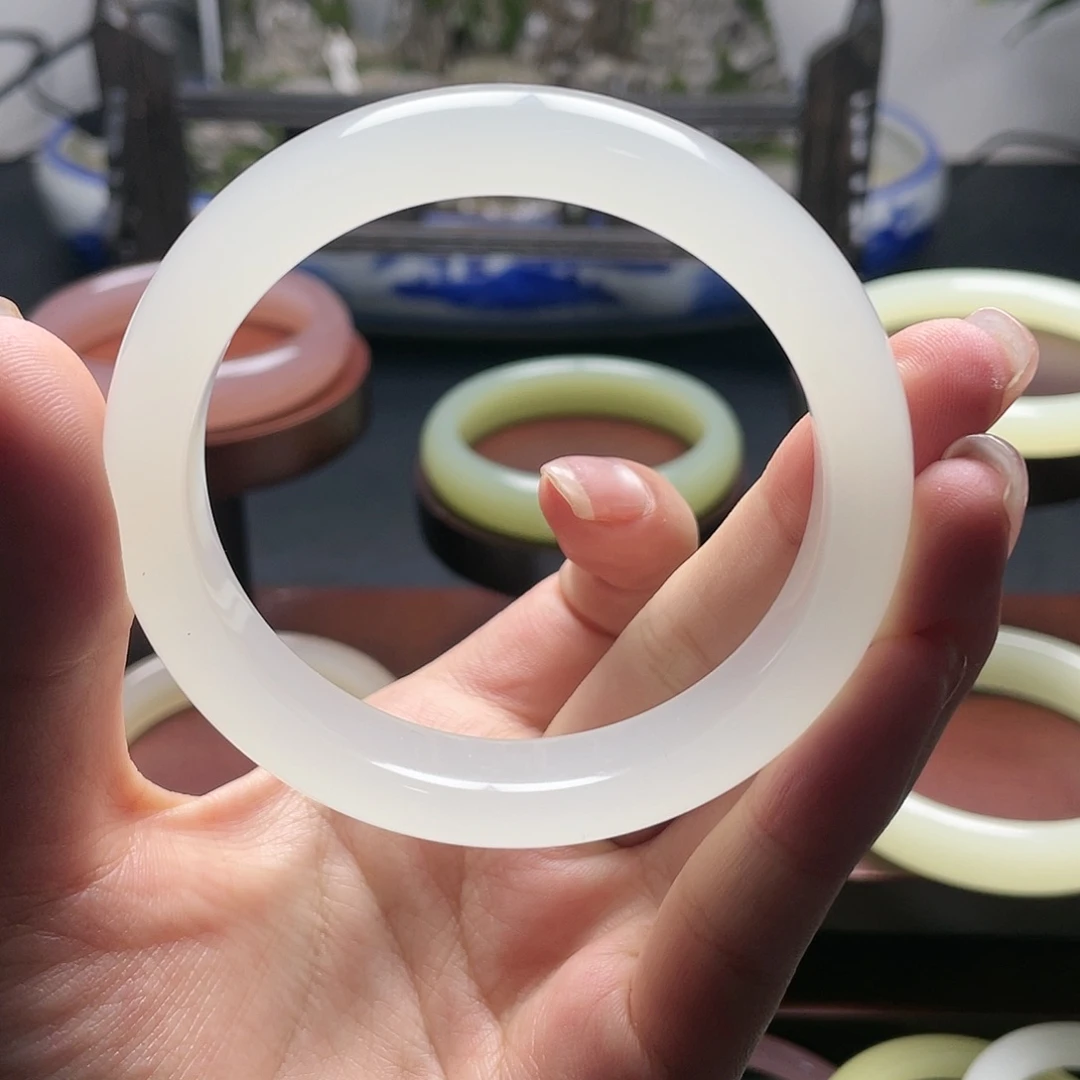 B***y54+高冰白正圈手镯