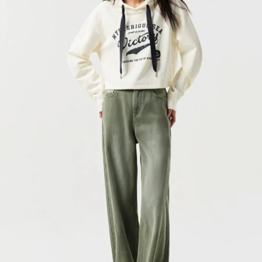 森绿色新款阔腿直筒裤显瘦修身牛仔裤