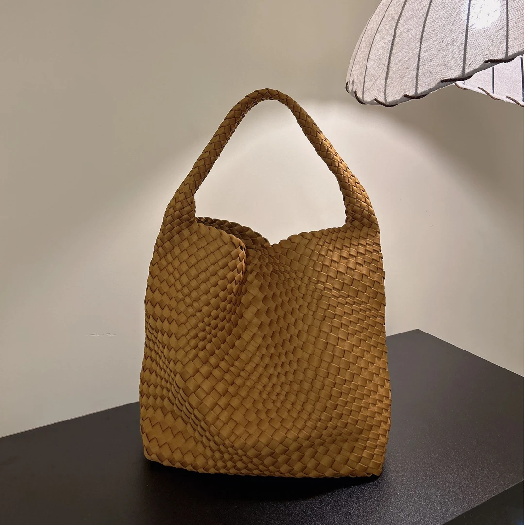 【卡轩琪】纯手工尼龙布编织大容量托特包慵懒风单肩水桶包