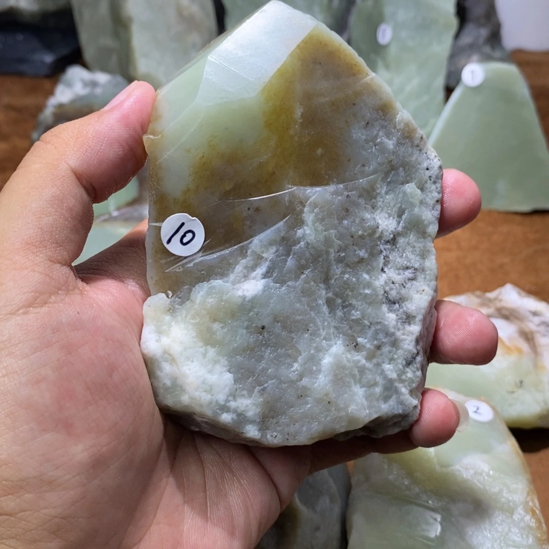 和田玉未镶嵌珠宝半成品强**制