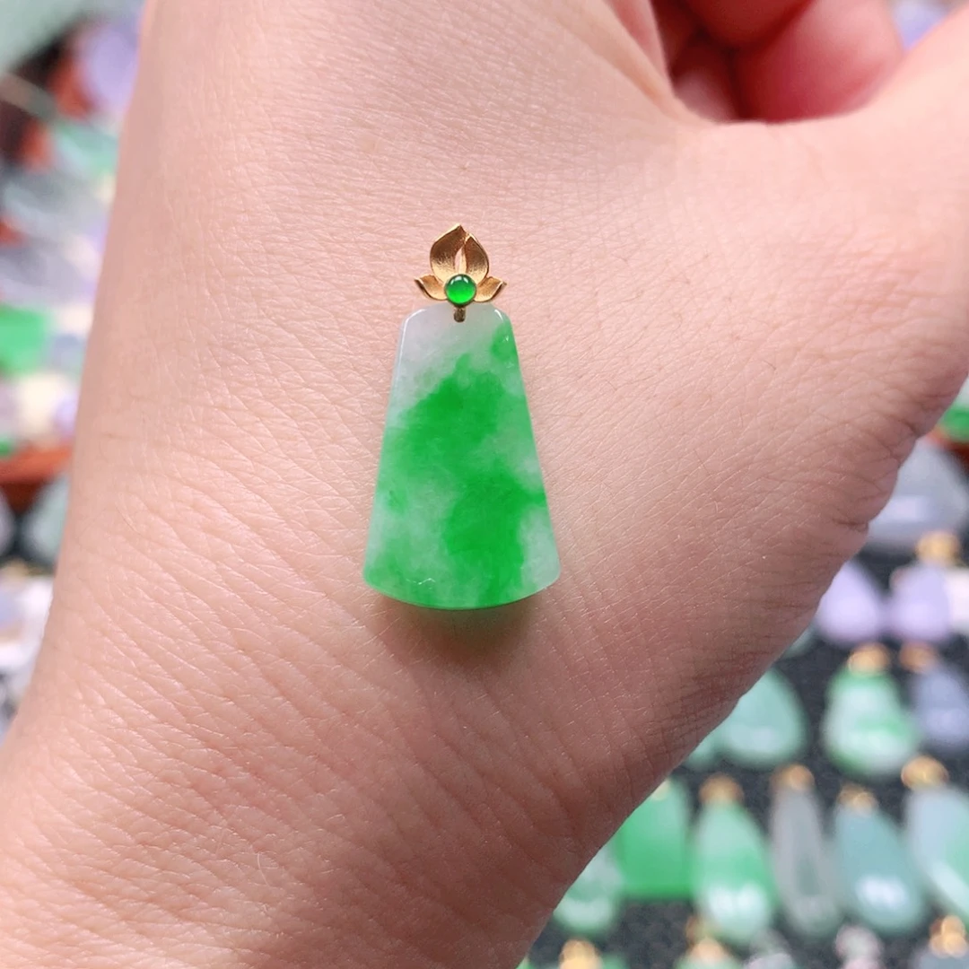 吊坠(不含链)18K金镶嵌翡翠白