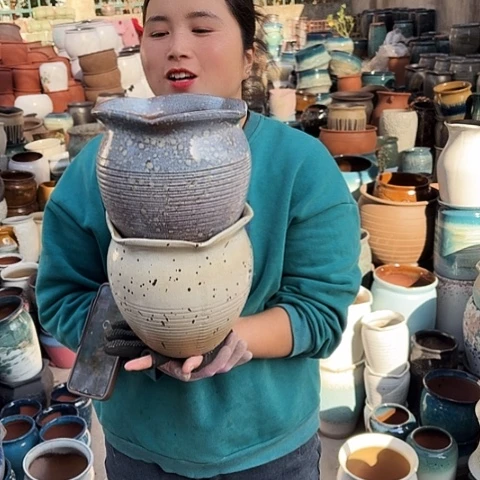 口19高19瑕疵盆子。