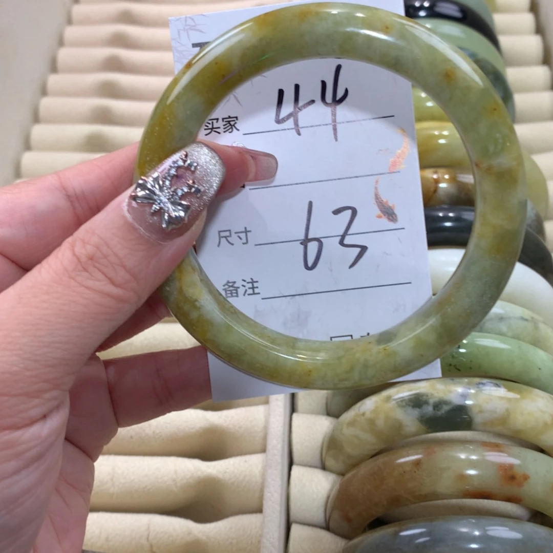 【闪购商品】未镶嵌蛇纹石玉手镯