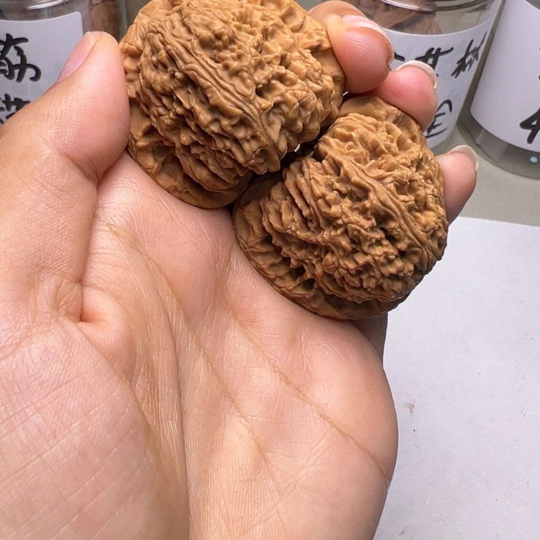 吊坠文玩核桃南疆石40