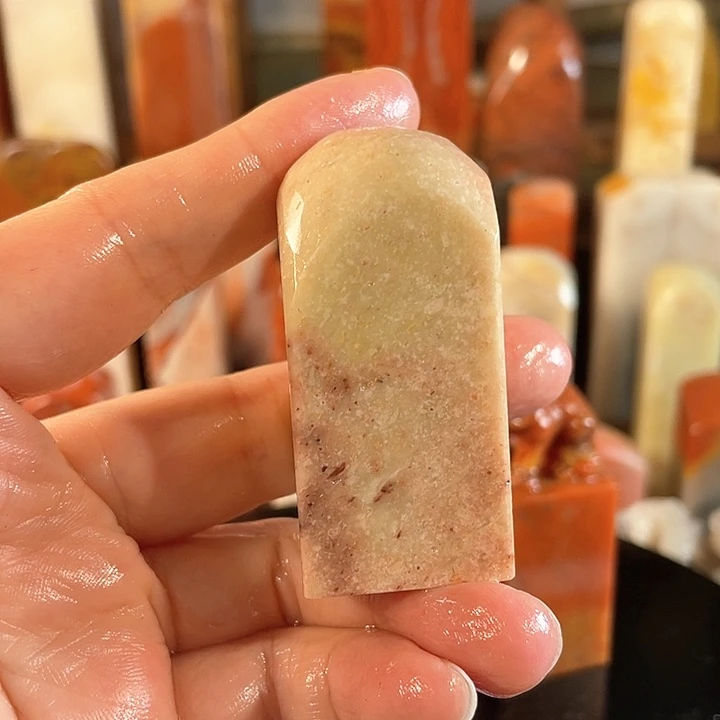 寿山石印石人**乐寿山石印石