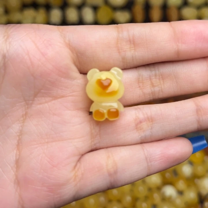 蜜蜡未镶嵌珠宝奇石-150-天然蜜蜡满蜡俏色小熊吊坠