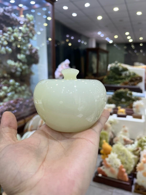 精品天然玉石苹果摆件一物一拍