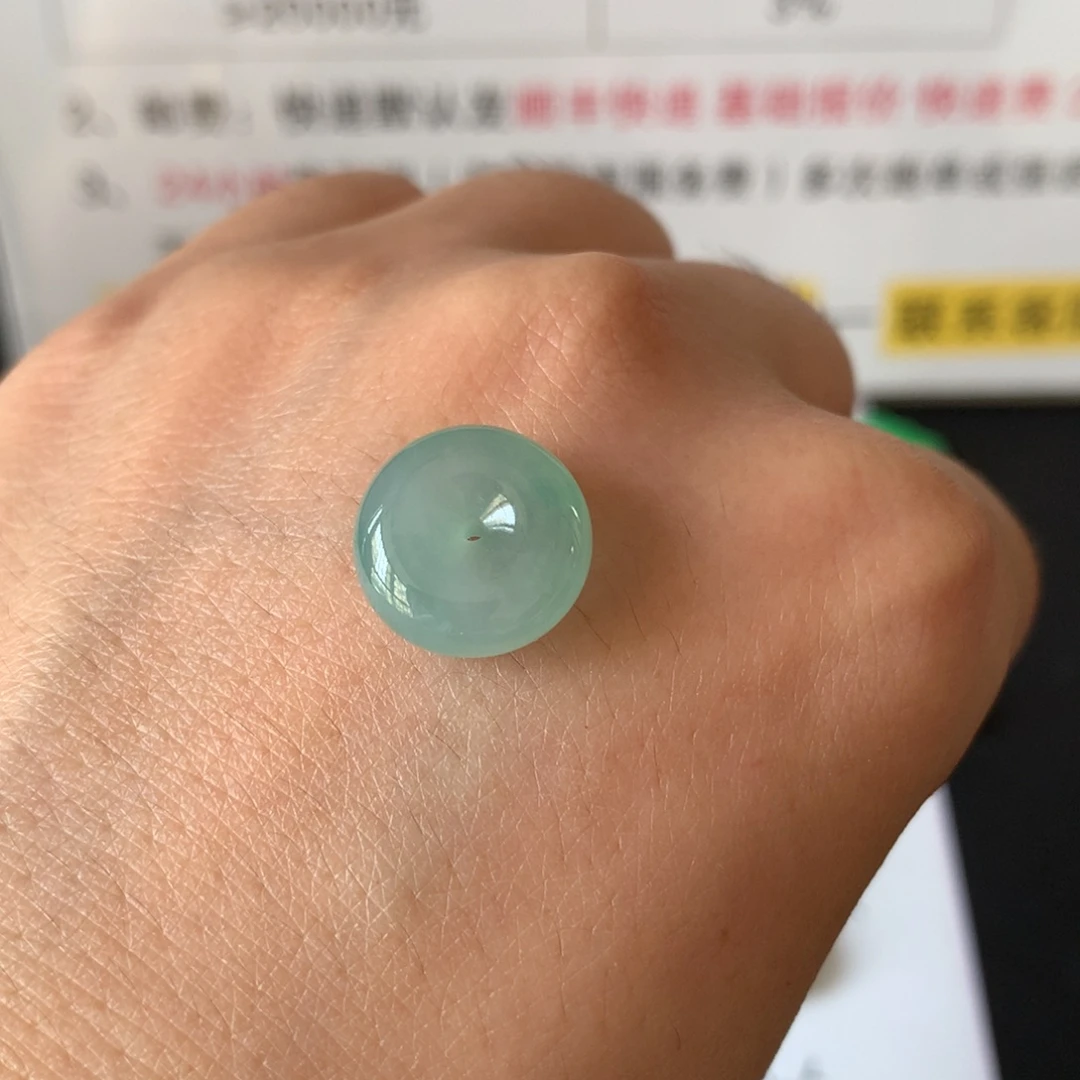 颈饰18K金镶嵌翡翠23