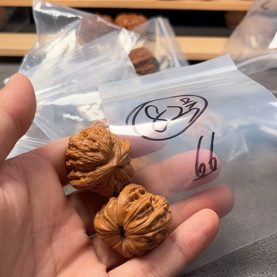 小***儿把件文玩核桃八十二