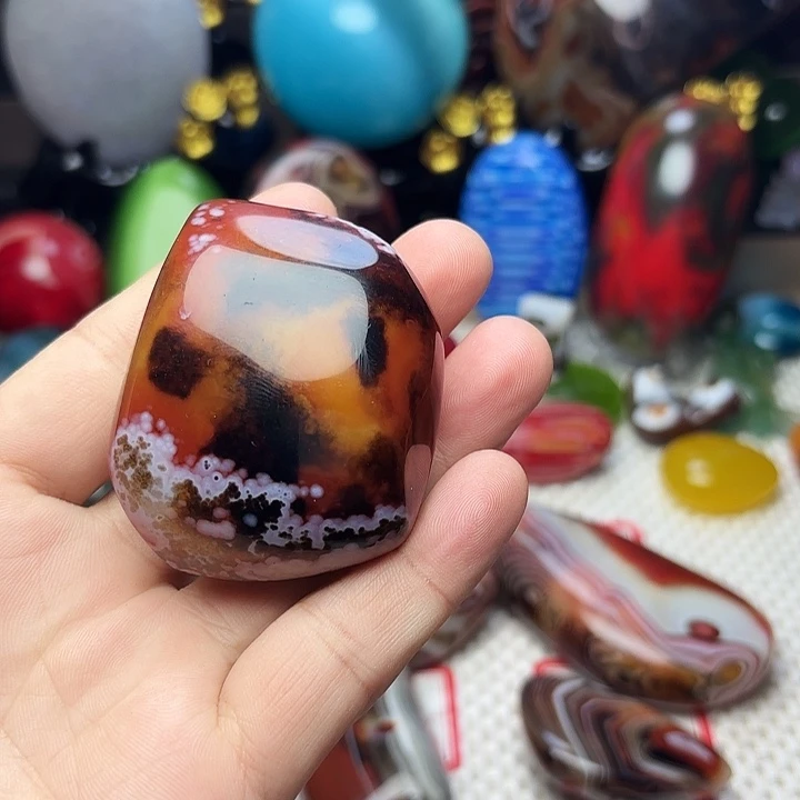 宁***远玛瑙/玉髓未镶嵌珠宝半成品