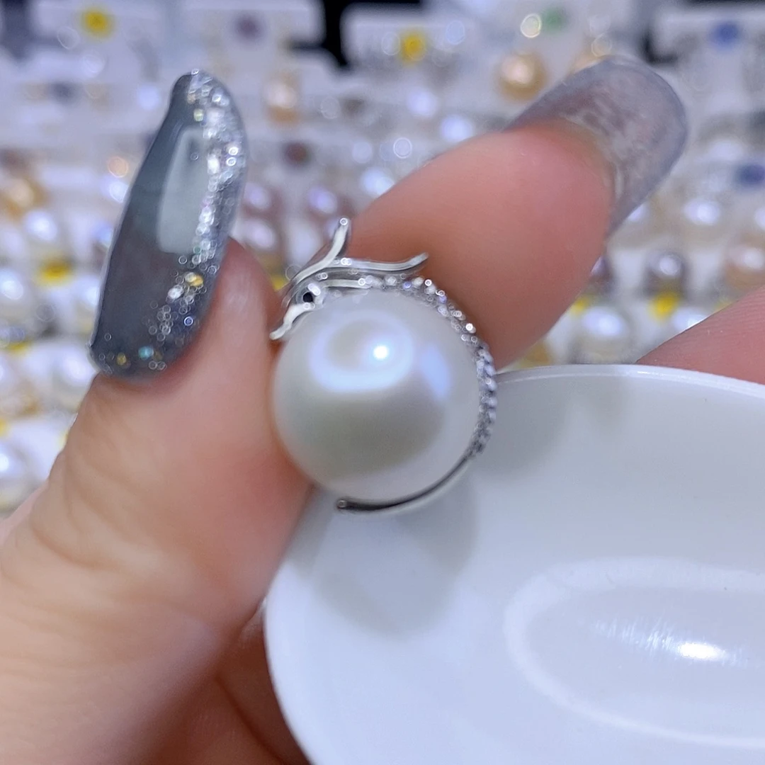淡水珍珠合金颈饰