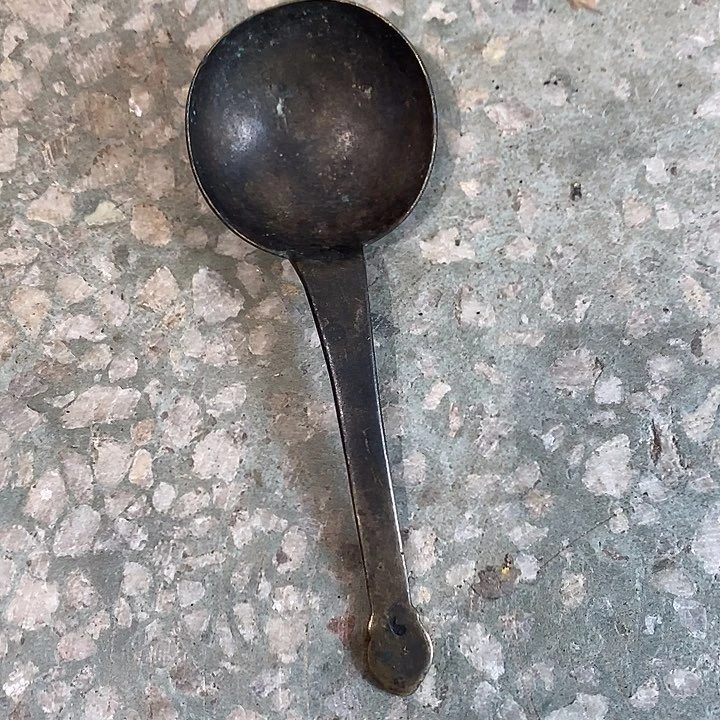 书**华老式铜器古朴厚重