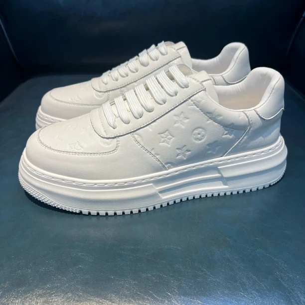 男士四季百搭时尚休闲白色板鞋休闲板鞋增高厚底耐磨鞋子潮鞋