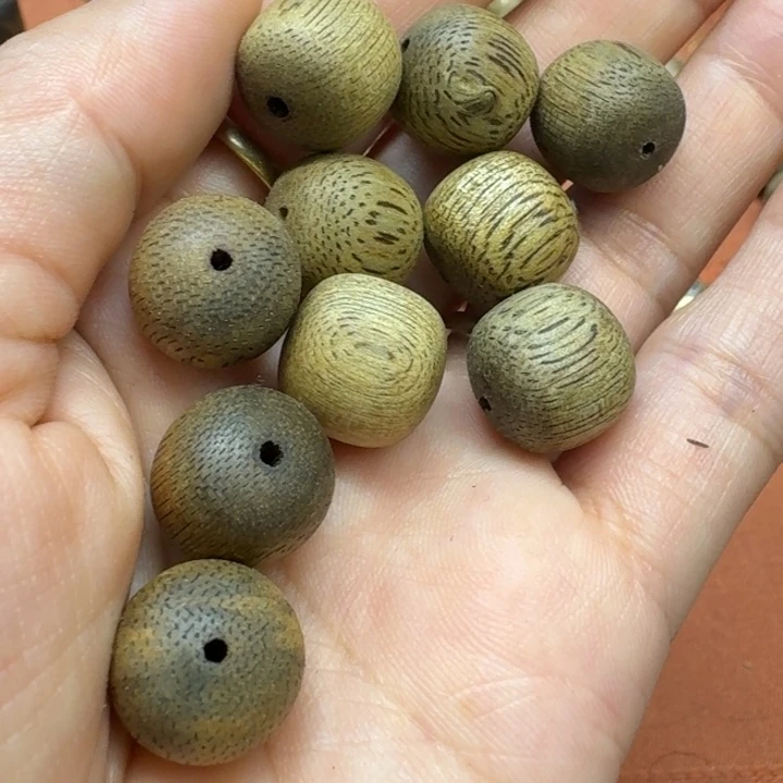 大叶紫檀（黑酸枝木类）