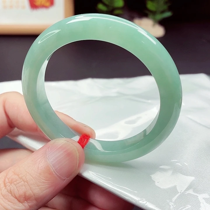 翡翠未镶嵌手镯50.8圈