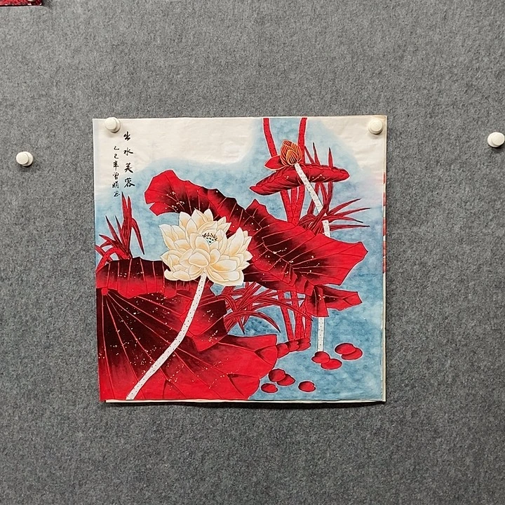 国画四尺斗方荷花一幅