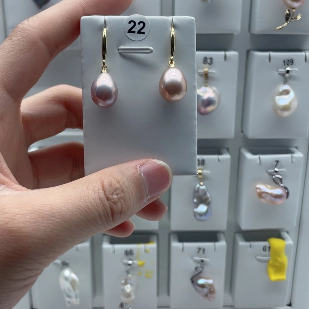 淡水珍珠颈饰合金