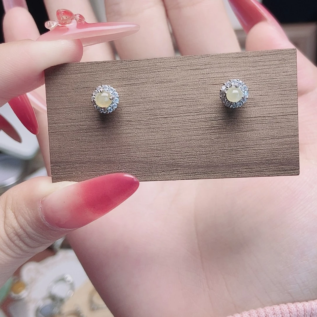 鲨****翡翠未镶嵌耳饰翡翠