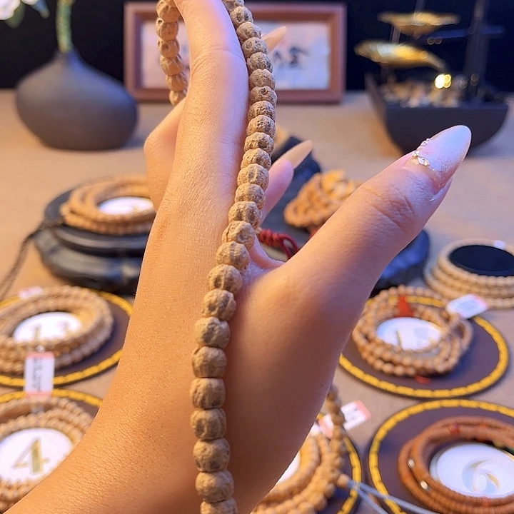 泽***周手串柏香籽/百香籽