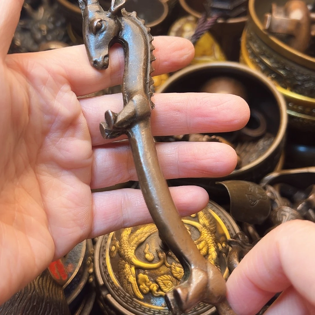 精美铜器工艺品等