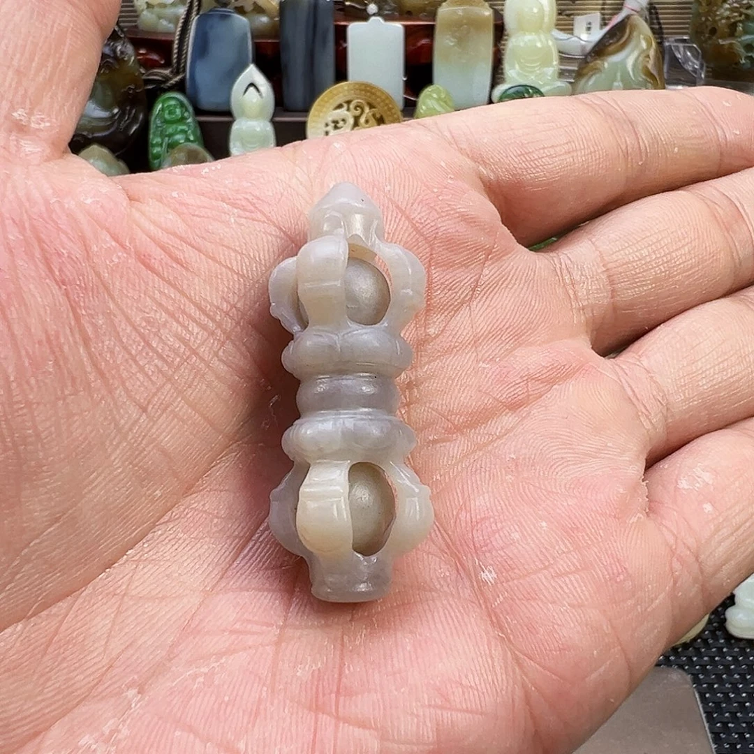 和田玉未镶嵌吊坠(赠链)