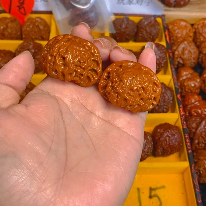 桃核吊坠威****?宫灯一对11LXP#00#