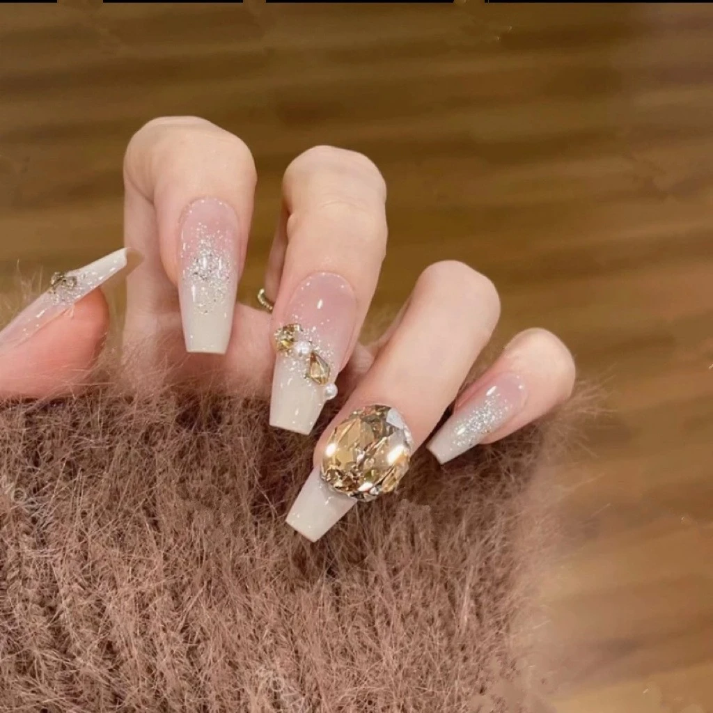 【大钻】纯手工美甲穿戴甲奶白香槟渐变美甲贴片显白光疗甲高级感