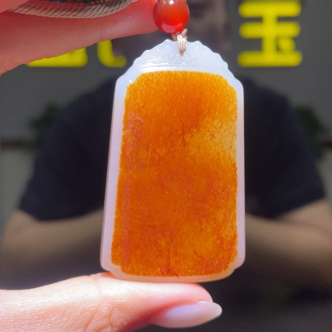用***康颈饰未镶嵌和田玉