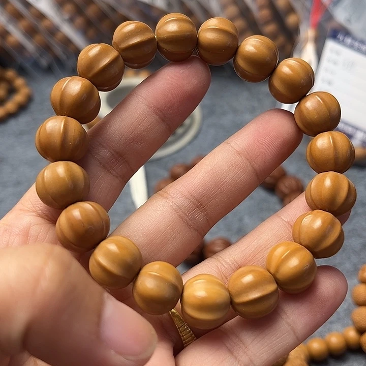 猴头核桃手串黑点留皮鲨鱼