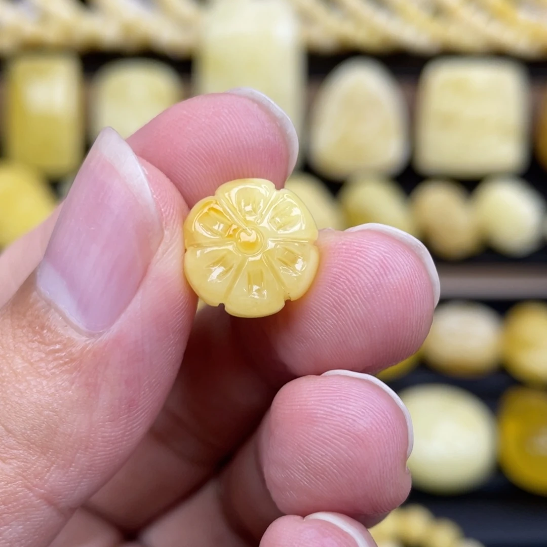 裸石琥珀未镶嵌琥珀蜜蜡