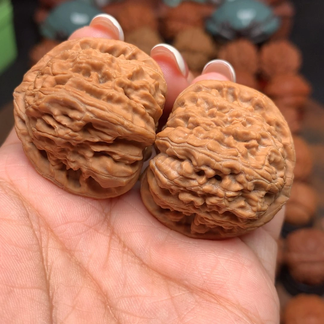 把件文玩核桃三角白