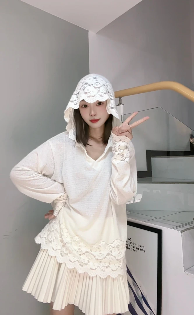 杨兜儿韩系蕾丝衫女士温柔连帽卫衣秋冬新款宽松正肩针织打底衫