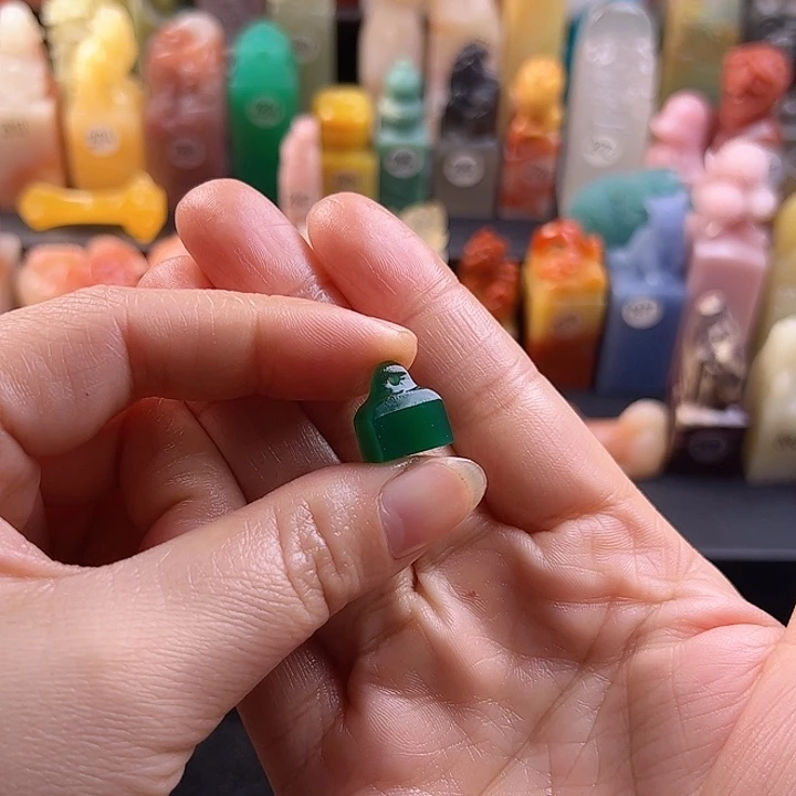 雅安绿印石手工定制，0.7✖️1.2厘米长方