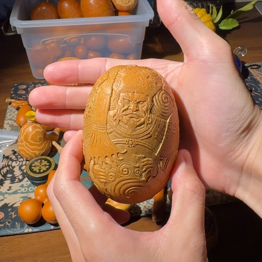 四大天王雕刻葫芦