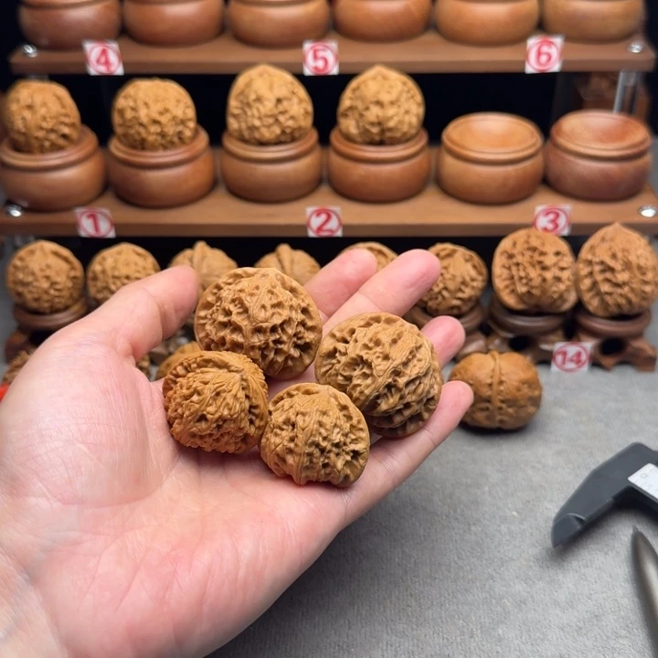 吊坠文玩核桃两队