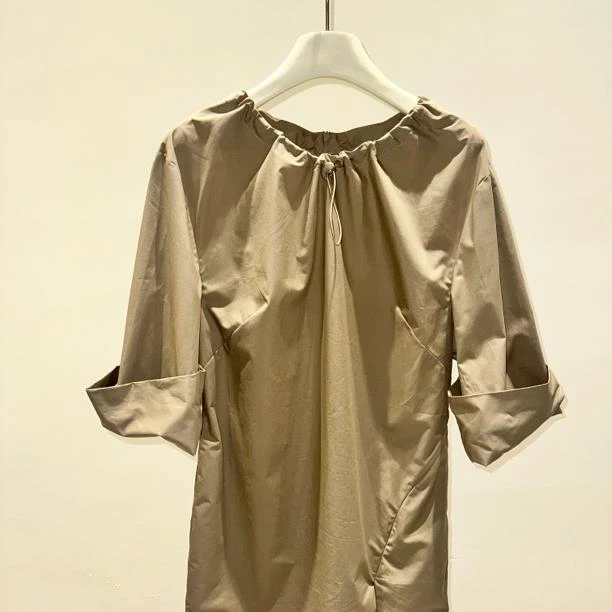 C特[Ann.G】K20101  独立设计师挺阔领抽绳套头衬衫短袖上衣连衣裙