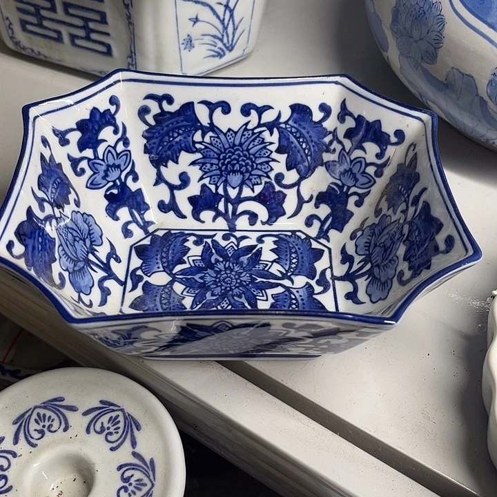 摆件青花手绘摆件…