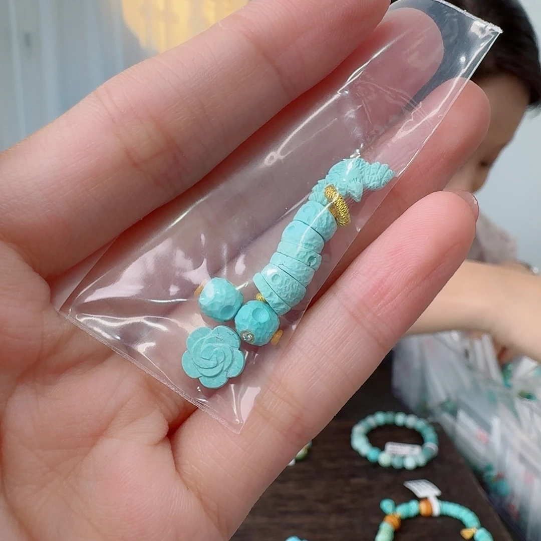 未镶嵌绿松石珠宝奇石