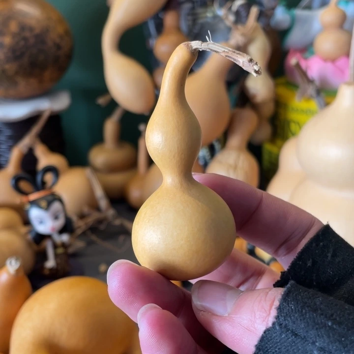 微瑕看好下单不保龙头