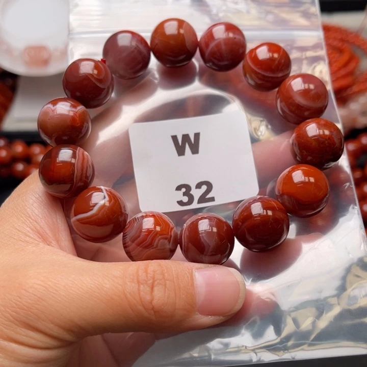 南红玛瑙未镶嵌多样性发货默认微瑕称重16mm