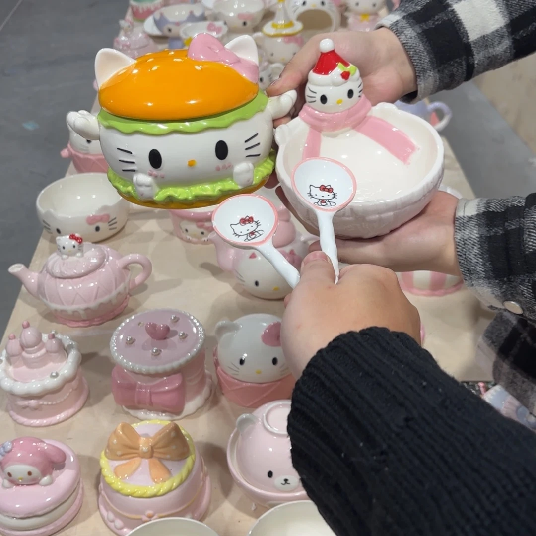 紫砂陶瓷和瓷器是在现代社会