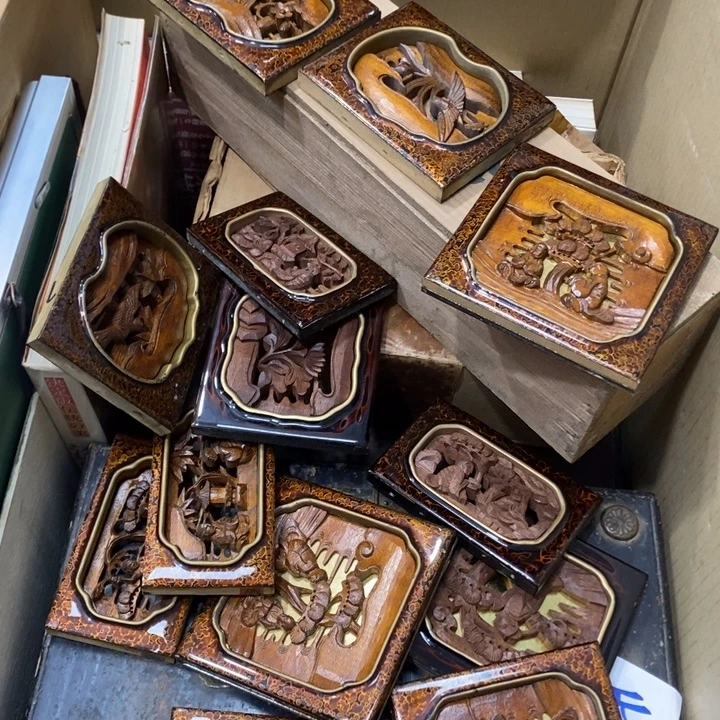 中古品，默认微瑕，谨慎参拍