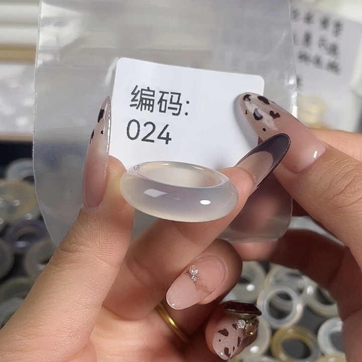玛瑙/玉髓未镶嵌戒指024港18
