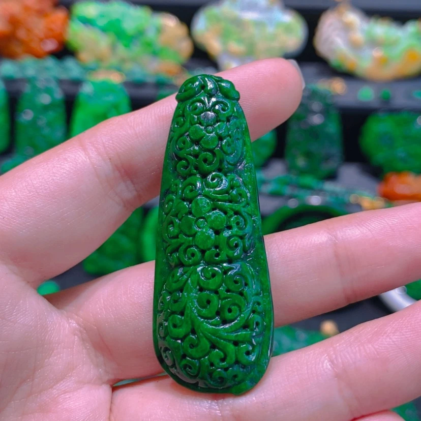 【闪购商品】翡翠未镶嵌颈饰吊坠