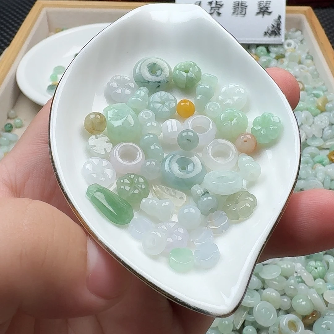 狐***妖翡翠挂件未镶嵌翡翠