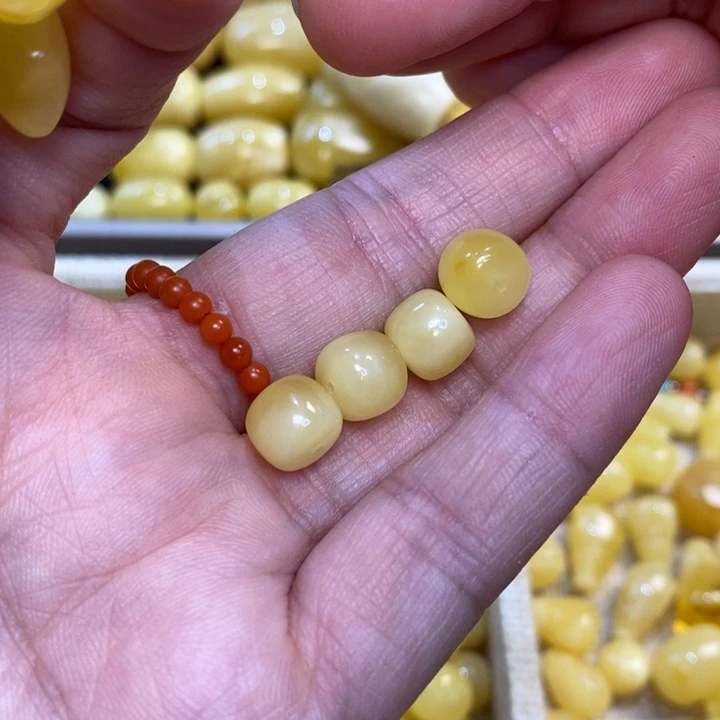 霖***未镶嵌琥珀裸石原矿琥珀蜜蜡配饰