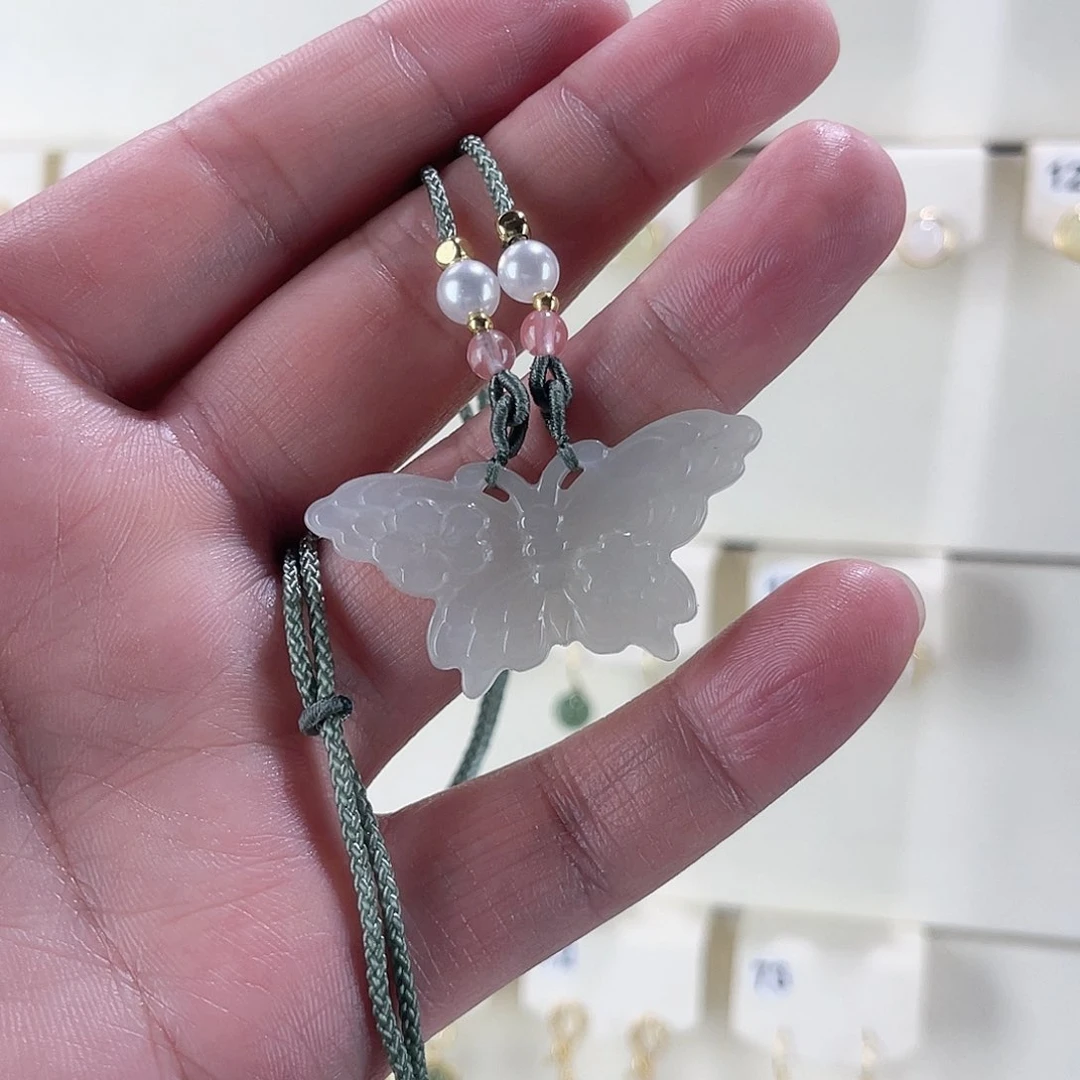 颈饰未镶嵌和田玉43.8尺寸蝴蝶