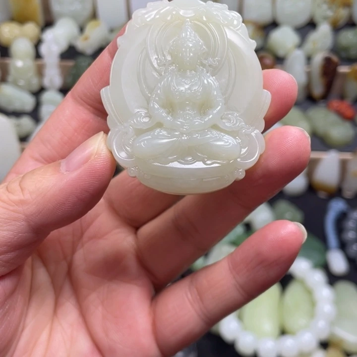 和田玉未镶嵌颈饰