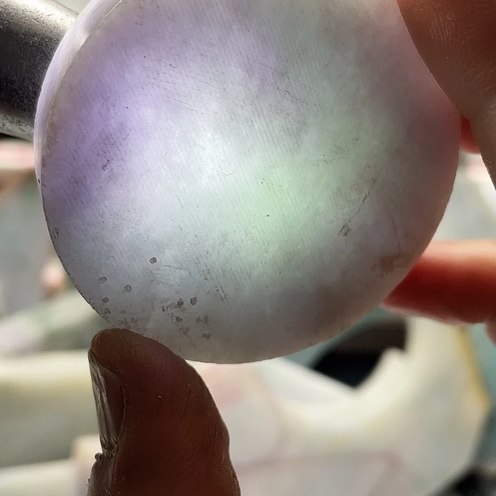 翡翠裸石翡翠手镯心